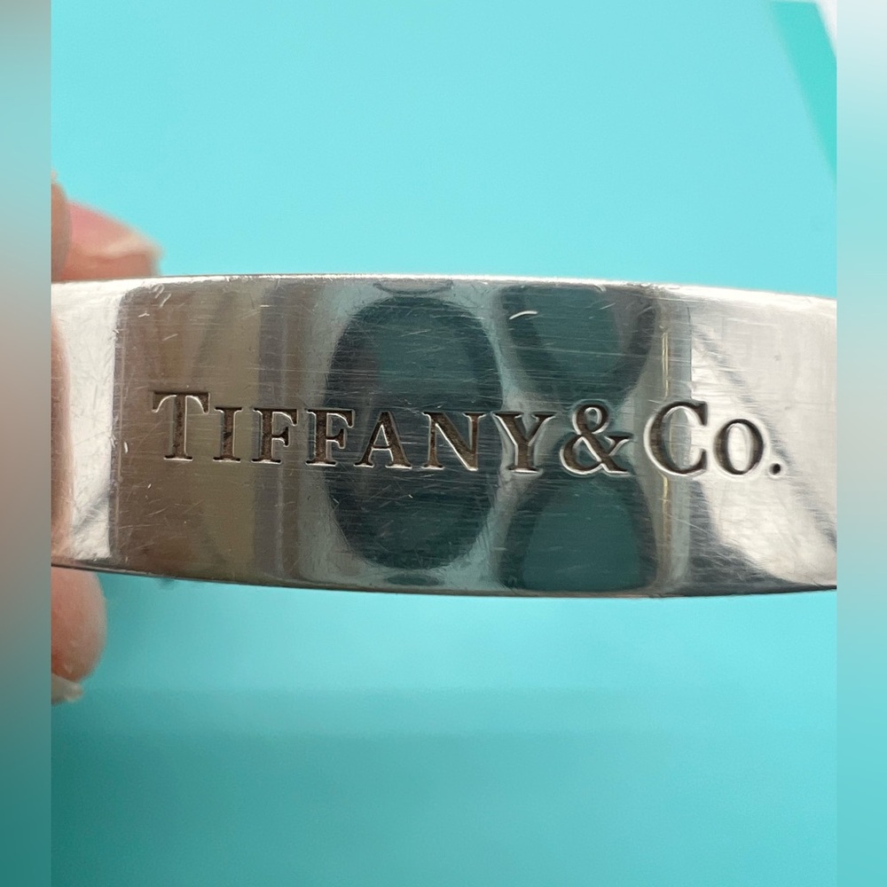 🔴Authentic Vintage Tiffany & Co. Silver Keyhole Diamonds Cuff Bracelet 🔴 - Picture 7 of 14